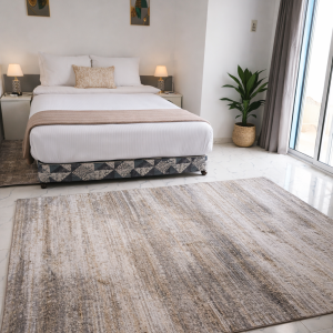 Superior GREY room - 1 Queen bed - balcony - Pool view