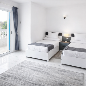 Superior GREY room - 1 Twin bed balcony Pool view