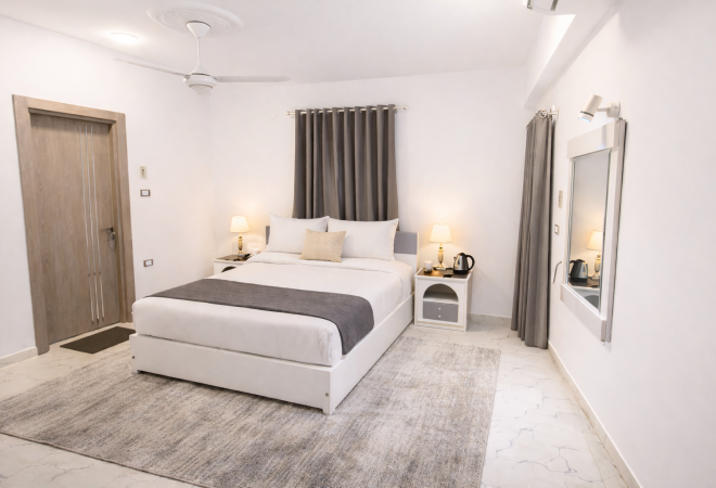 1 – Small room behind 1 bed GREY 1